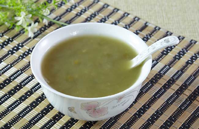 喝绿豆汤会解药吗？